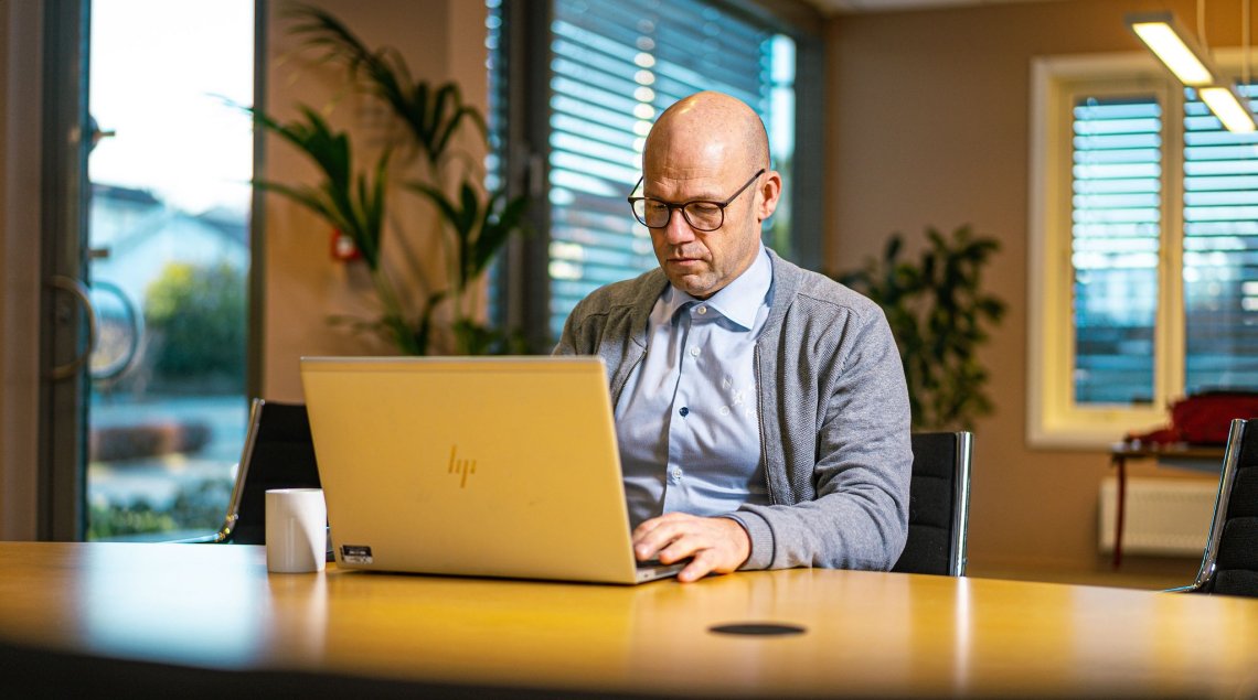 Mange ulike fagområder i Nkom. De fleste hos oss er ingeniører, økonomer eller jurister